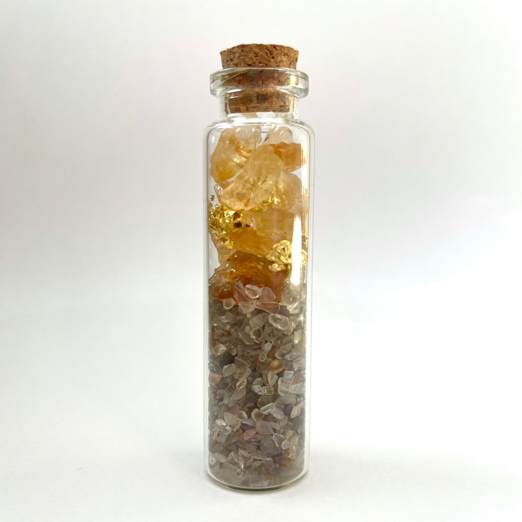BOTSWANA AGATE - CITRINE WITH GOLD IN BOTTLE